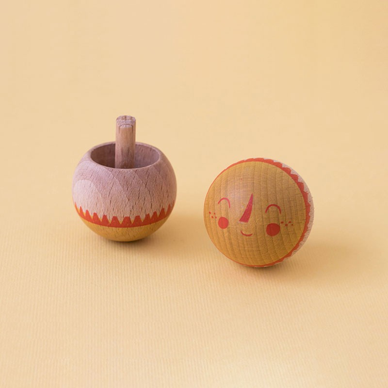 beech wood spinning top